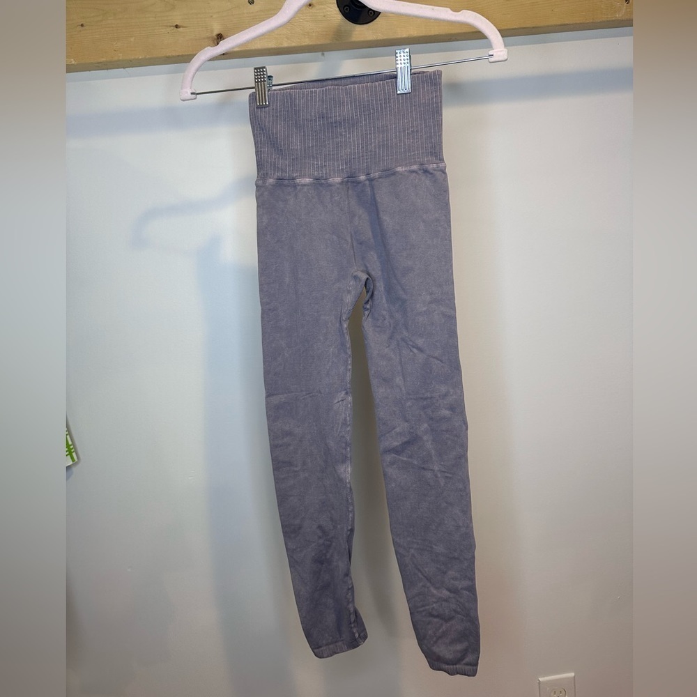 NWOT FREE PEOPLE FP Movement Good Karma Womens Leggings washed gray XS/S - Picture 4 of 7